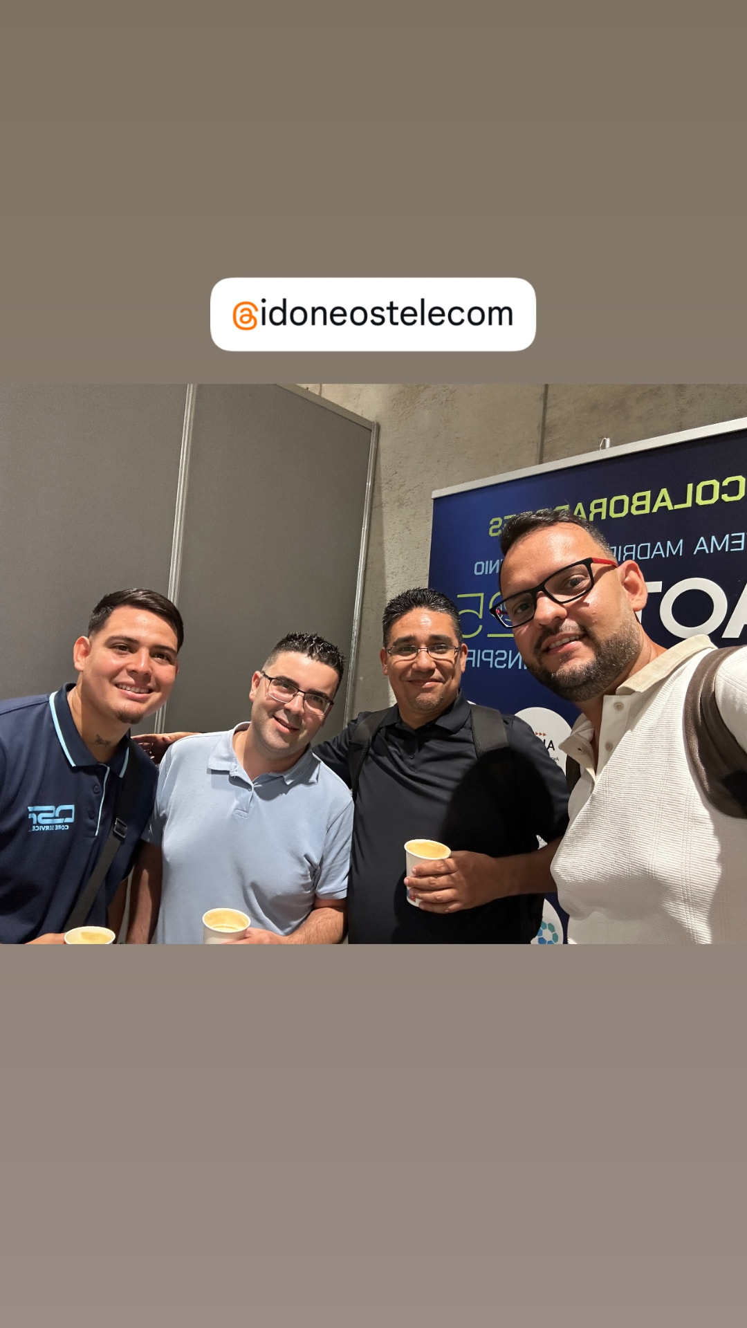 Equipo de Idoneos Telecom junto a RED TELECOM